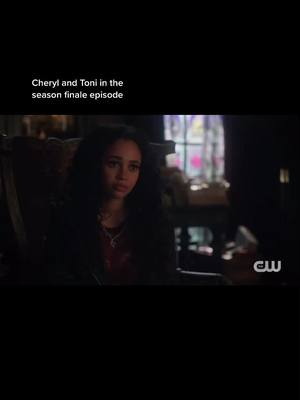 A post by @ch2oni on TikTok caption: why couldn’t the writers just make it a choni scene, why do they always bring up abigail. JUST BRING CHONI BACK #madelainepetsch #vanessamorgan #choni #riverdale #foryou