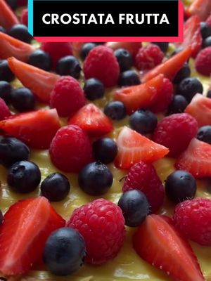 A post by @_incucinaconlatifa_ on TikTok caption: CROSTATA ALLA FRUTTA🍰 طرط بالفواكه الحمراء #crostata #crostatadifrutta #Recipe #cooking #fyp #perte