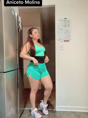 A post by @julissaesco on TikTok caption: Aniceto#que cunbion🎶🎶🇸🇻🍾