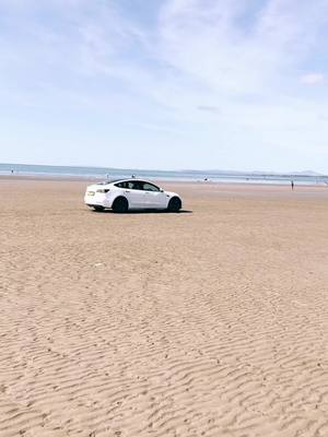 A post by @haroon_caan on TikTok caption: #tesla #london ❤️🇬🇧@nooragai @shaukatafridi203