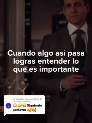 A post by @el23052 on TikTok caption: Respuesta a @turbante_morado cuando el se da cuenta que la ama #fyp #parati #suits #suitsnetflix #sarahrafferty #donnapaulsen #harveyspecter #gabrielmacht #escenas #series #amor #harveyydonna