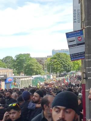 A post by @alihamza.72 on TikTok caption: Jaloos E Ashoora Bradford 🚩🏴 #anjumanehaideria #azadari #bradford #hussaini #jaloos_e_azaa #azadariuk #ashoora