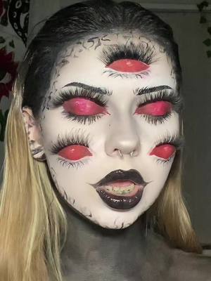 A post by @xmakeup.karolina on TikTok caption: #fyp