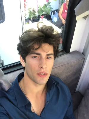 A post by @izzeus on TikTok caption: aldın benii 