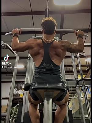 A post by @bscottyyyy on TikTok caption: Phat back #OLAFLEX #GymTok #fyp #motivation 