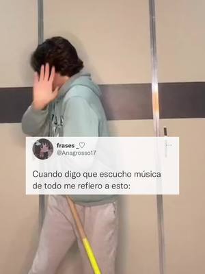 A post by @frases_stories on TikTok caption: Jajaja si soy 😂#frases