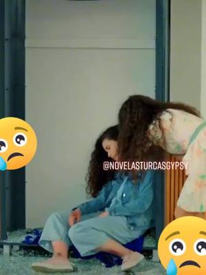 A post by @novelasturcasgypsy on TikTok caption: aiiiis 😢😢😢😥😥#hermanos #turkishseries #ayberk  #berk  #ayberk me encanta esta pareja porfavor ponerme en parati necesita ver esta serie