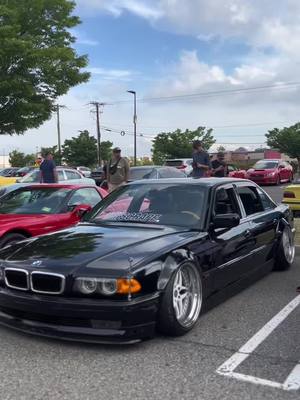 A post by @turoz5.0 on TikTok caption: The Beamer phone #BMW #v12 #carsoftiktok #fypシ