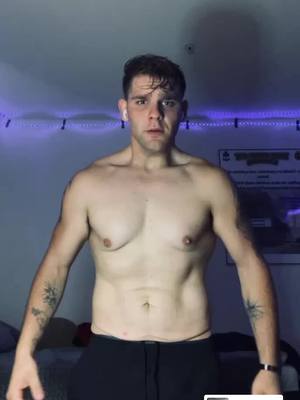 A post by @joshuadavis2021 on TikTok caption: Ifykyk… I was fat just 5 months ago😂#Love #miltok #military #fitness #weight #army #single #transformation 