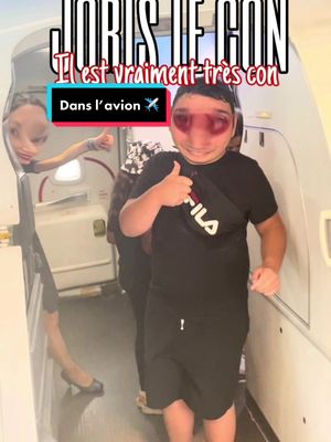 A post by @sinavannn on TikTok caption: JORIS DANS L’AVION @jorislecon_off 😂✈️ #joris #jorislecon #avion #pourtoi #pourtoii #fyp #foryou #lumieresur #GenshinTeleport 