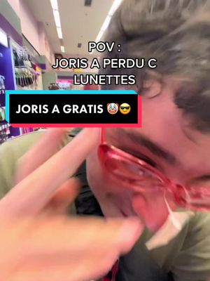 A post by @sinavannn on TikTok caption: @jorislecon_off  À @gratistr 😂 #pourtoi #pourtoii #joris #jorislecon #fyp #foryou #lumieresur #GenshinTeleport #gratis 