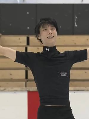 A post by @yuzurchik on TikTok caption: мой котёночек #yuzuruhanyu