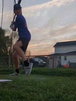 A post by @baseballbots.3 on TikTok caption: cage work 💪#baseball #fyp #lefty #righty #satifying #woodbats #batcrack 