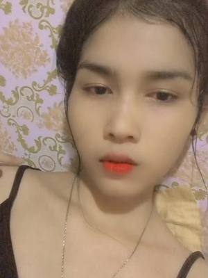 A post by @ya__saiyo on TikTok caption: Post ខ្លាចគេភ្លេចមុខ😂