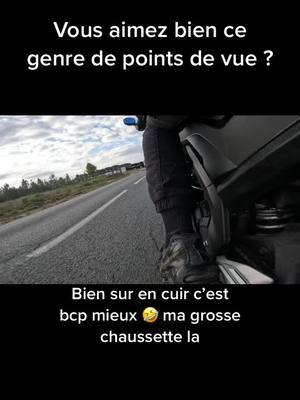 A post by @elmo_r1m on TikTok caption: Tah les panards de geants #moto #motard #bordeaux #bdx