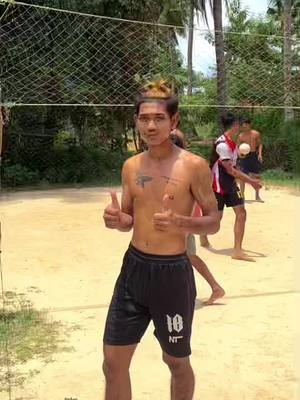 A post by @lozzlozz229 on TikTok caption: បានតែតារាងក្មេងទេ😂🌚🏐មើលអ្នកប៉ះសេគេផង🤟🙆‍♂️🏐#កំពង់ត្រាចផ្ទះខ្ញុំ🥀🖤😘