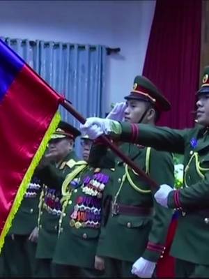 A post by @supportcommunistlaos on TikTok caption: 🇱🇦ປະທານປະເທດປະດັບຫຼຽນໄຊ ເນື່ອງໃນໂອກາດວັນສ້າງຕັ້ງ ສະຫະພັນນັກຮົບເກົ່າ ຄົບຮອບ20ປີ    #ລາວ #老挝 #laos