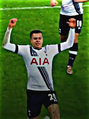 A post by @ftbl.samhencher on TikTok caption: 🤍💙 #foryoupage #fyp #football #tottenham #hotspur #edit #premier #league #4K #MyType #viral #tottenhamhotspur #PremierLeague 