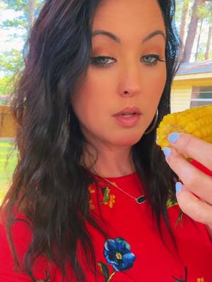 A post by @hollyrenae211 on TikTok caption: I love Cawn! 🌽 #fyp #FlexEveryAngle #foryou #trending #foryoupage #corn #foodtiktok #fypシ #viral