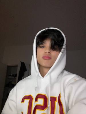 A post by @randyx on TikTok caption: u jus need sun