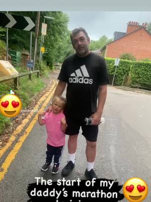 A post by @running_dad_tiktok on TikTok caption: #dadsoftiktok #mumsoftiktok #parentsoftiktok #runner #londonmarathon #Running #fitness #daddysgirl 