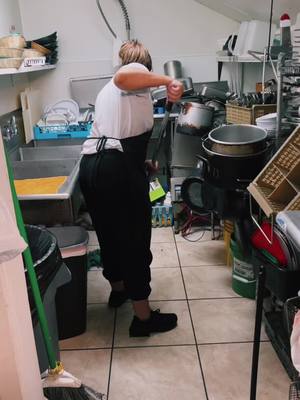 A post by @stephaniereilvitz__ on TikTok caption: #lgbt #funny work life #fypシ 