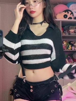 A post by @linda.i33 on TikTok caption: Is this children's clothing?@tiktok 