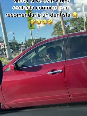 A post by @el_lachi_el_cubanito on TikTok caption: Al señor de los dientes 🦷 flojos que me perdone por grabarlo si ve este video yo le puedo recomendar un dentista 🤣🤣🤣🤣#viral #parati #diversiontiktok #lunesdetiktok #humor 