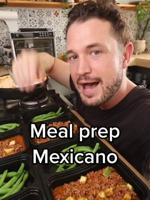 A post by @ismaeelrazavi.esp on TikTok caption: Meal prep Mexicano! Res con chile manzano y tomate Ingredientes - 4 porciones 400g de molida de res (95/5) 150 g de cebolla asada  1 chile manzano asado  1 chile serrano asado   4 dientes de ajo pequeños asados   600 g de tomates hervidos   200 ml de caldo de res  350 g de calabacita   1 cucharada de aceite 			