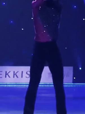 A post by @yuzulgc on TikTok caption: #yuzuruhanyu #hanyuyuzuru #yuzuru #figureskating #sports #fyp #foryou #japanese #beautiful 