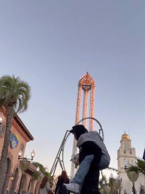 A post by @ivan_cobos on TikTok caption: That’s all folks! @parquewarnermadrid 🎢♥️