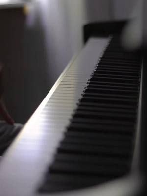 A post by @gibran.alcocer on TikTok caption: Esta es mi canción “idea 1” disponible en todas las plataformas de musica, link en mi bio :) #piano #viral #parati #fyp #foryou #gibranalcocer 