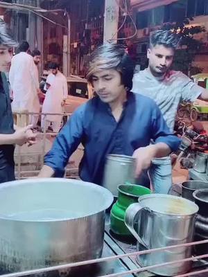 A post by @juandaniel_shaynelle on TikTok caption: #fyp #foryou #foryoupage #standwithkashmir #chaiwala321 #millon�� #she�� #vedeoviral