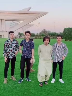 A post by @juandaniel_shaynelle on TikTok caption: #fyp #foryou #foryoupage #standwithkashmir #chaiwala321 #millon�� #she�� #vedeoviral