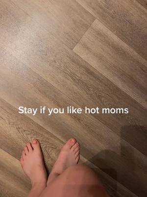 A post by @luscious.lucy2 on TikTok caption: Stay if you like Hot moms 😌 #viralpost #fypdongggggggg #MomsofTikTok #singlemom 