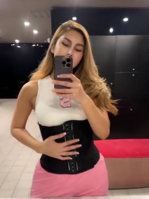 A post by @ada052z on TikTok caption: #tiktok #fitness #sports #goodfigure #health #belt #fyp