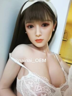 A post by @nainai_oem on TikTok caption: Can you help me bathe?#doll #silica #fypシ