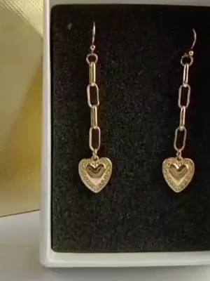 A post by @mt.jewelry86 on TikTok caption: #christmas #jewelry #earrings 