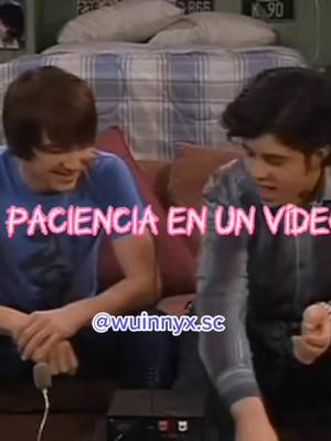 A post by @wuinnyx.sc on TikTok caption: ⚠️Me van a restringir la cuenta ayuda 😭⚠️ #StumbleToVictory #hermanos #drakeandjosh #paciencia 