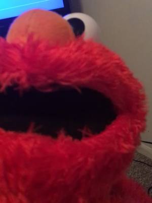 A post by @moc1120 on TikTok caption: #elmo