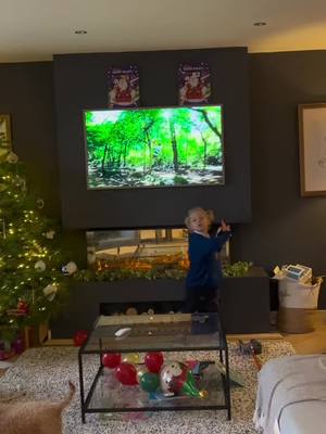 A post by @mamacraven on TikTok caption: The joy of remote controlled plugs 😂🎄 #christmas #magic 