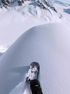 A post by @mcsextreme on TikTok caption: Just beautiful 🤩 #snow #snowing #snowboarding #fyp #pourtoi 