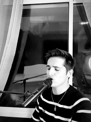 A post by @thibaultofficiel on TikTok caption: Un petit cover d’@amir_officiel_ ❤️ #pourtoi #foryou #cover #amir 