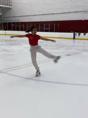 A post by @isabelleinthisone on TikTok caption: skating in sweats is the move😎 #fyp #foryou #foryoupage #fypシ #IceSkating #iceskater #figureskating #athlete #wisconsin #uwmadison #winter 