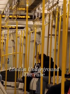 A post by @unalatinaencalifornia on TikTok caption: #londonunderground #thetube #londinese #style #wensday 🇬🇧