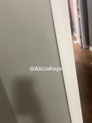 A post by @lilbaby_red on TikTok caption: @Alicia Keys this girl is def on fire 😂😂😂