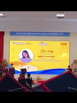 A post by @win.minnie on TikTok caption: Hồi đó ko định học ĐH đâu, giờ tốt nghiệp vượt target cũng hơi ngỡ ngàng chút 🥲 Rất cảm ơn những lời chúc của mọi người 😘 Hãy cùng nhau cố gắng trên chặng đường tiếp theo nhá ❤ Congrats on my graduation 💐💐 ------- #study #studyaccount #studywithme #studytime #mochidiary #takenotes #notes #korean #topik #grammar #tips #learnkorean #student #studentlife  #motivation #studytips #studymotivation  #fyp #foryou #f4f #l4l #studygram #studyblr #studyhard #studyday #motivationdaily #motivationquote #instagram #tagsforlike #instadaily