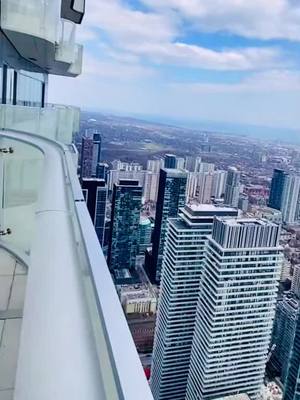 A post by @malik_ahmad_1_786 on TikTok caption: #Foryou #travel 🇨🇦 #torontolife  #tiktok #tour #trending #nature #beach 🇨🇦🇵🇰  #kabhisuntozara🥀 #reels #downtown 