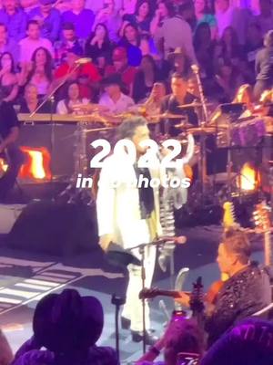 A post by @jennydelafuente on TikTok caption: #CapCut el mejor año! 😍