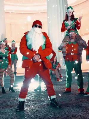 A post by @juliemban on TikTok caption: 🎅🏼#julienbam #santaistderboss #buliemjan #viral #foryou #markforster #ju #edit #julienbamedit #santaderboss #santaedit 